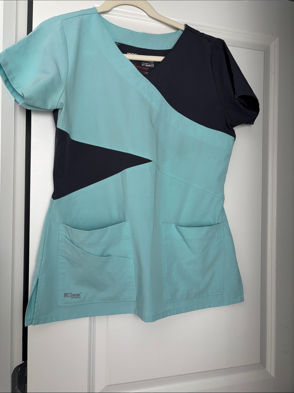 Grey's Anatomy Aqua and Black V-Neck Scrub Top